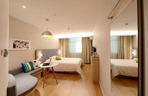 Mondeville Apartment | La ruelle - Studio