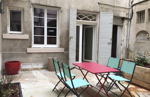 Valence Apartment | La Sérénité du Couvent in the historic center of Valence