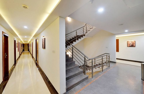 Bommasandra Hotel | La Sara Gateway