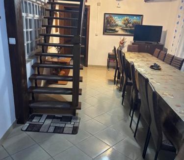 Bautar House | la Sat