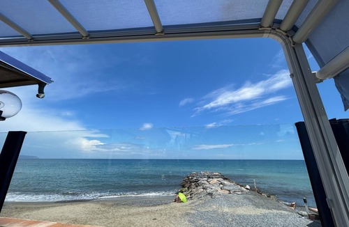 Colletta House | La Scala Sleeps 4 with Mountain Views