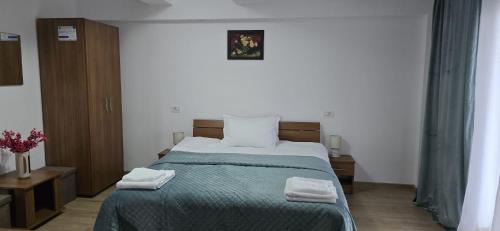 Baia de Fier House | La Scoabă
