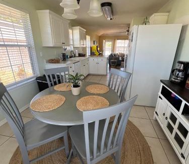 Navarre House | La SeaEsta