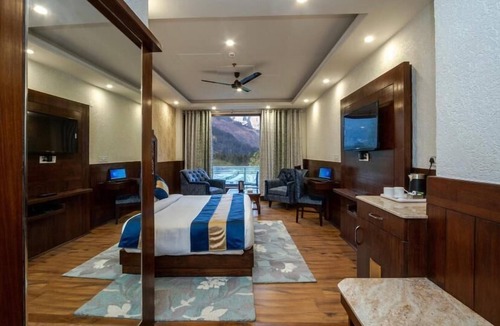Aleo Hotel | La Serene Valley By DLS Hotels