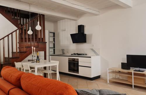 Jesi Apartment | La serva padrona