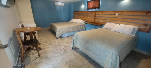 Tijuana Hotel | La siesta