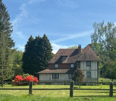 Manerbe Villa | la sifflerie
