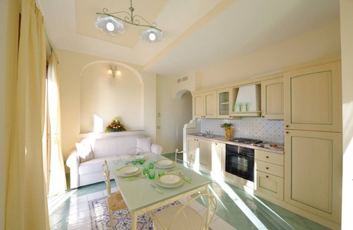 Arienzo House | La Sorgente del Sole