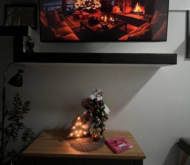 Onesti Apartment | La Srour
