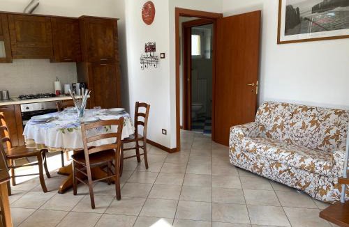 Premeno House | La Stazione