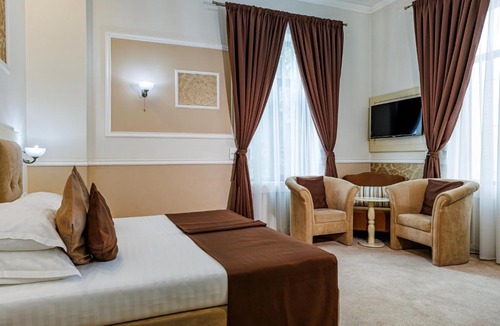 Pitesti Hotel | La Strada Boutique Villa