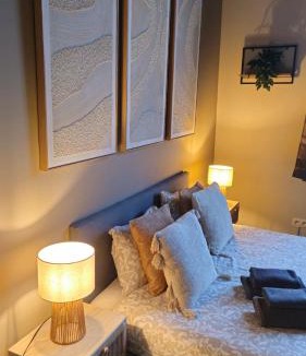 Jambes Apartment | LA SUITE 159