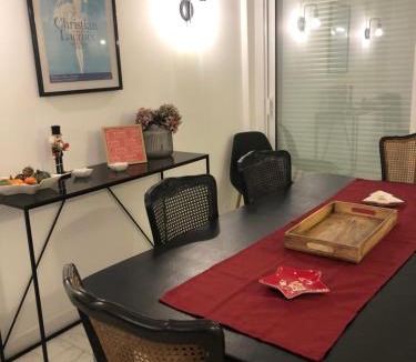 Yzeure House | La Suite 81