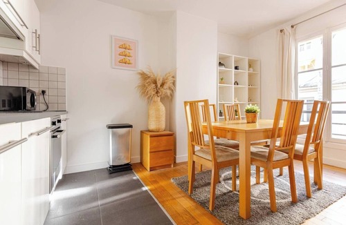6th Arrondissement Apartment | La Suite Saint-Germain