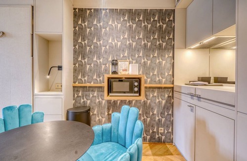 Hotel de Ville - Quinconces Apartment | La Suite - Studio Apartment, Sleeps 2