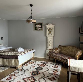 Iacobeni House | La Tarani