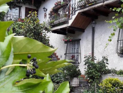 Aizurro Apartment | "LA TAVERNA" B&B