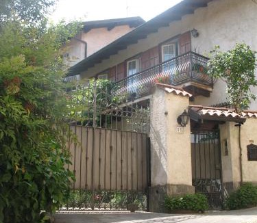 Aizurro Apartment | "LA TAVERNA" B&B