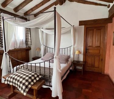 Santiuste de Pedraza Hotel | La Tejera de Fausto