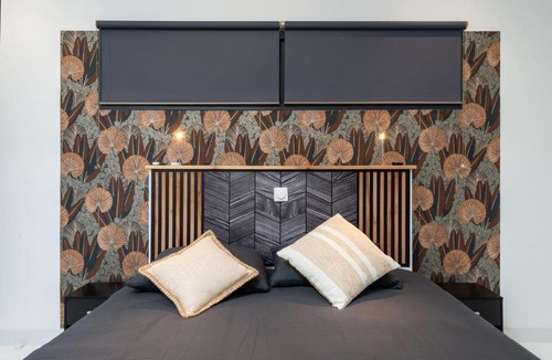 Laval House | La Terrasse - Climatisation - Parking