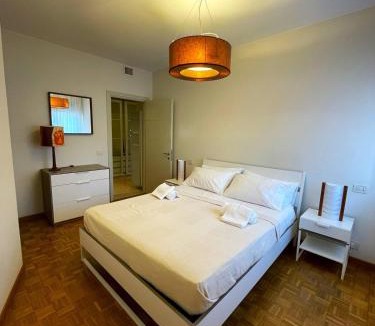 Marina di Carrara Apartment | - La Terrazza al Mare- Beach & Free Parking-