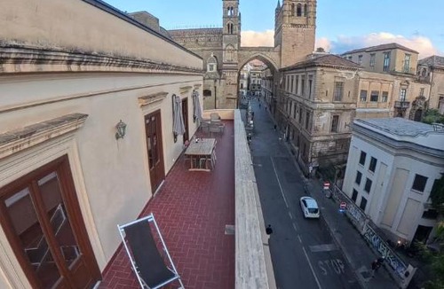 Monte di Pieta Apartment | La terrazza alla Cattedrale Exclusive Rooftop Private Cathedral