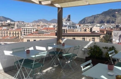 Palermo House | La Terrazza su Palermo : Camera Matrimoniale Mansardata