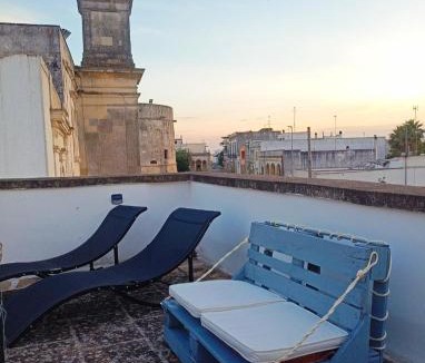 Palmariggi Apartment | La terrazza sul castello
