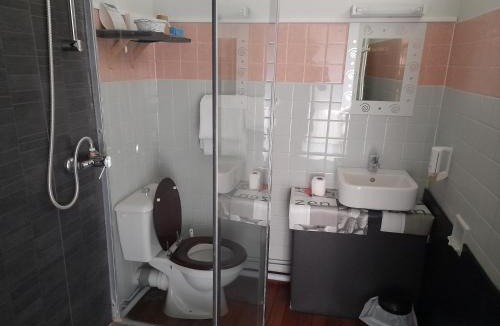 Montrichard Hotel | La Tete Noire
