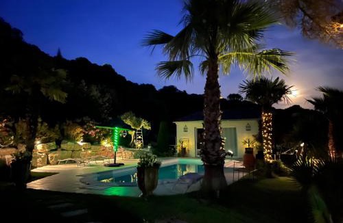 Saint-Pierre-de-Vassols Bed & Breakfast | La Thomalie