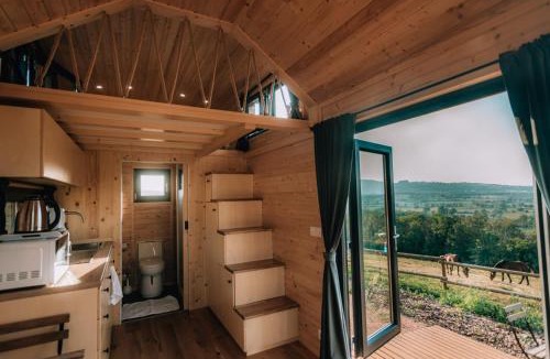 Cressanges House | La Tiny Alchimiste by Tiny Away