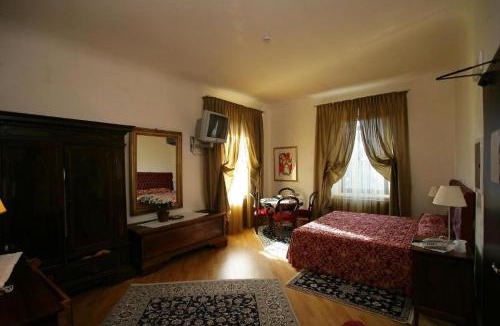 Maiolati Spontini Hotel | La Torre Hotel