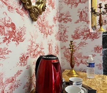 Mortain Bed & Breakfast | La tour cachée