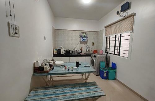 Viman Nagar Apartment | La vaccanza Suite -403