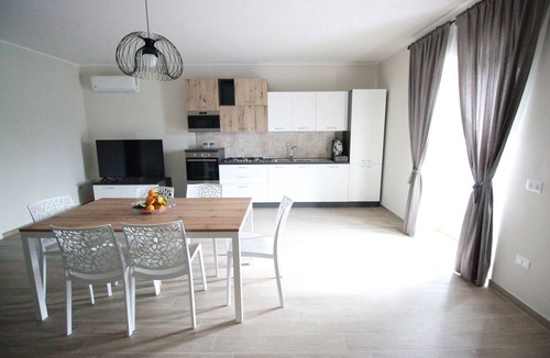 Castel Campagnano House | La Valle B&B