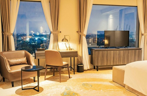 Huong Thuy Hotel | La Vela Hue Hotel
