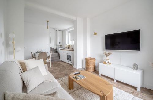 Chantiers Apartment | La Versaillaise Bucolique - Stationnement privatif - Proche Gare Chantiers