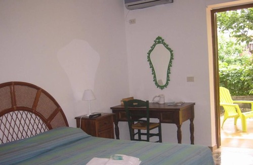 Arenella Bed & Breakfast | La Via Del Mare