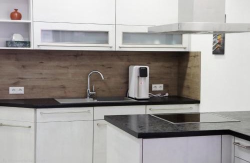 Schnetzenhausen Apartment | La Vida Lago