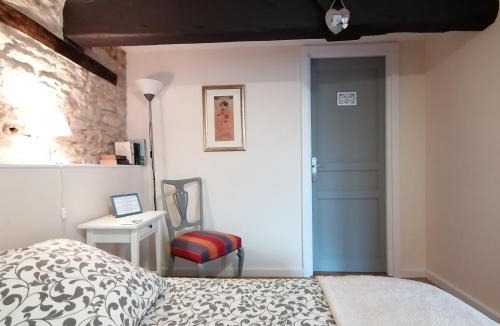 Asnois Bed & Breakfast | La Vieille Gorce Chambres d'Hôtes near Civray