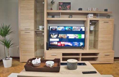 Aviles Apartment | La Villa De Lore, Piso Completo Apto 6 Personas Con Garaje