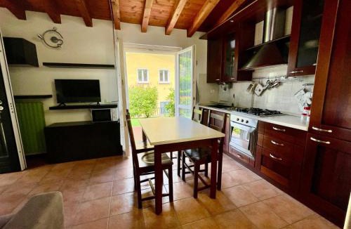 Sulzano Apartment | La Villetta