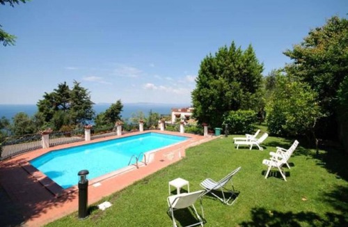 Schiazzano House | La Violetta Wonderful Villa in the heart of the Sorrento Coast