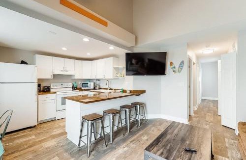 Midtown Ocean City Apartment | La Vista Bay Complex