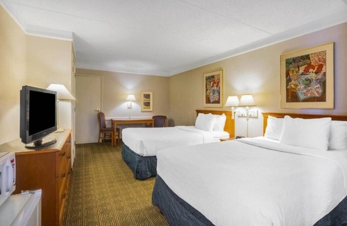 Eagle Pass Hotel | La Vista Express- Formerly La Quinta