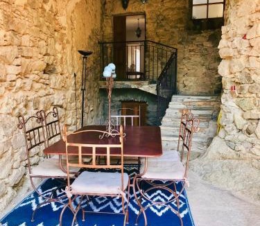 Lama House | LA VOUTE