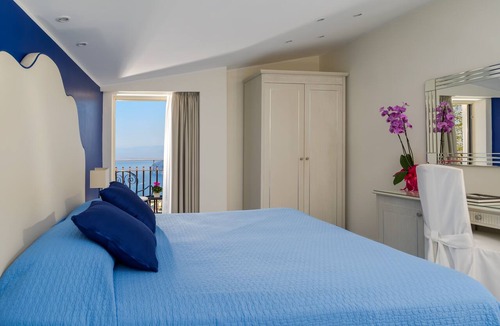 Priora Hotel | La Vue D'Or