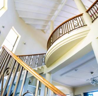Glacis Villa | La Vue