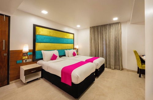 Royapettah Hotel | La Woods Hotel