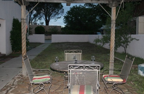 Truth or Consequences House | Labyrinth Retreat in Truth or Consequences A Cozy and Comfortable Home for 4!!
